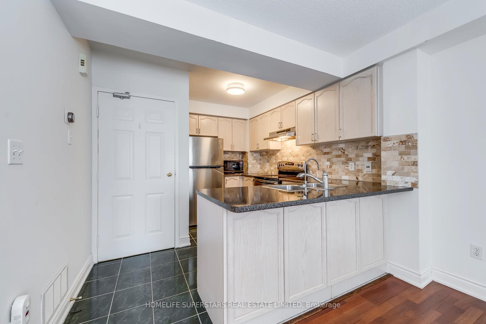 605 Shoreline Drive Unit Unit 11 photo 5
