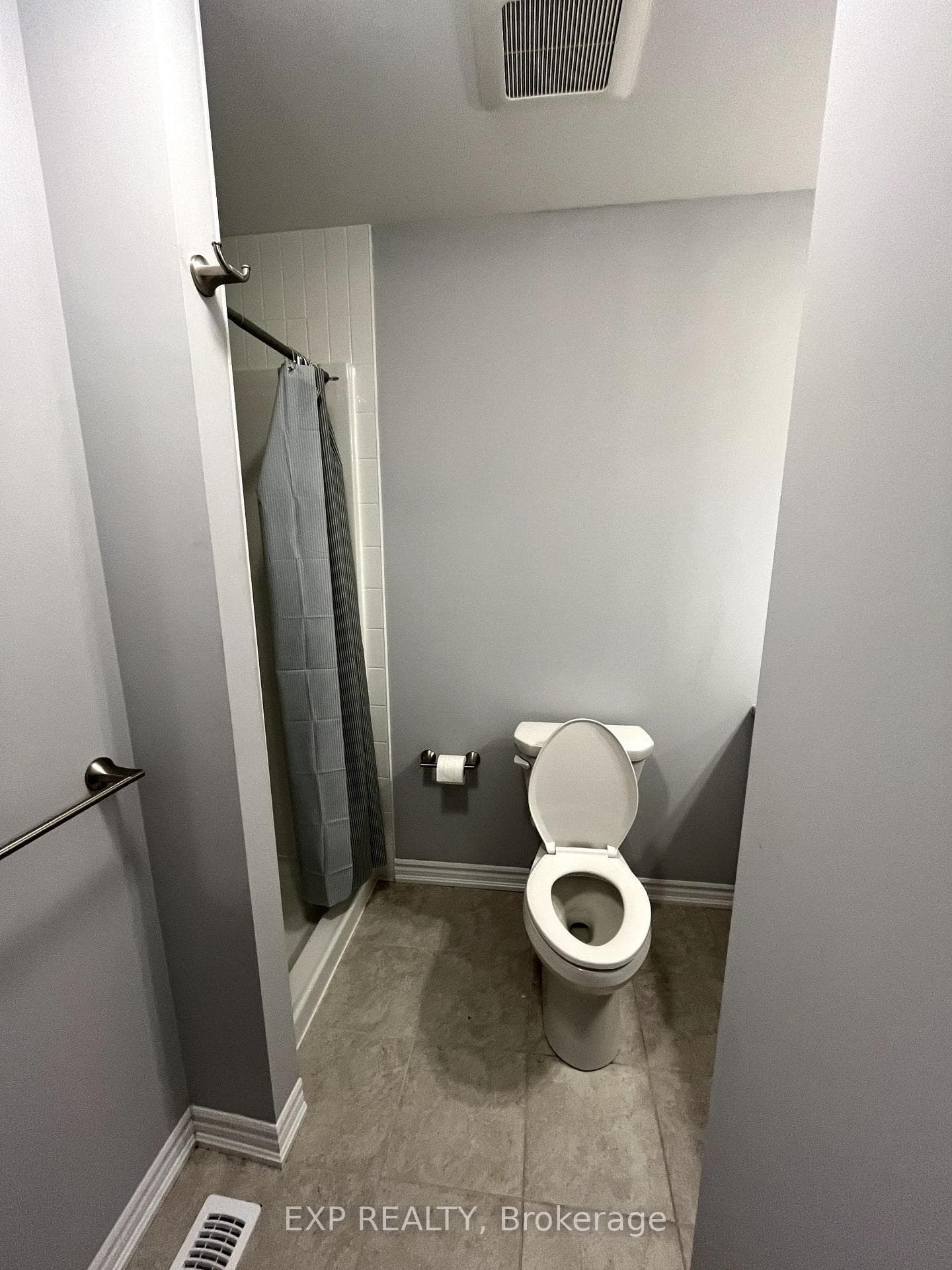 5672 Dorchester Road Unit 16 photo 9