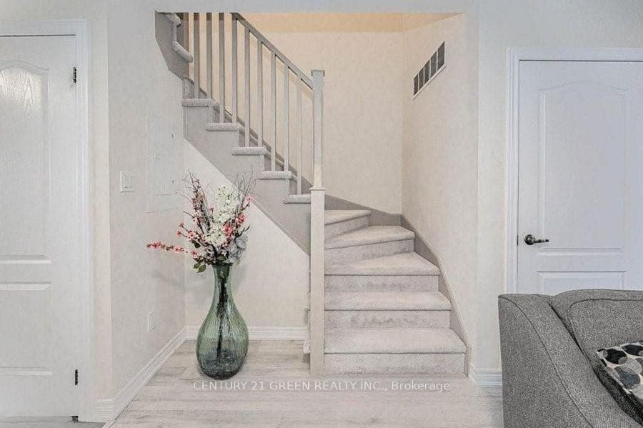 124 Watson Parkway Unit 10 photo 6
