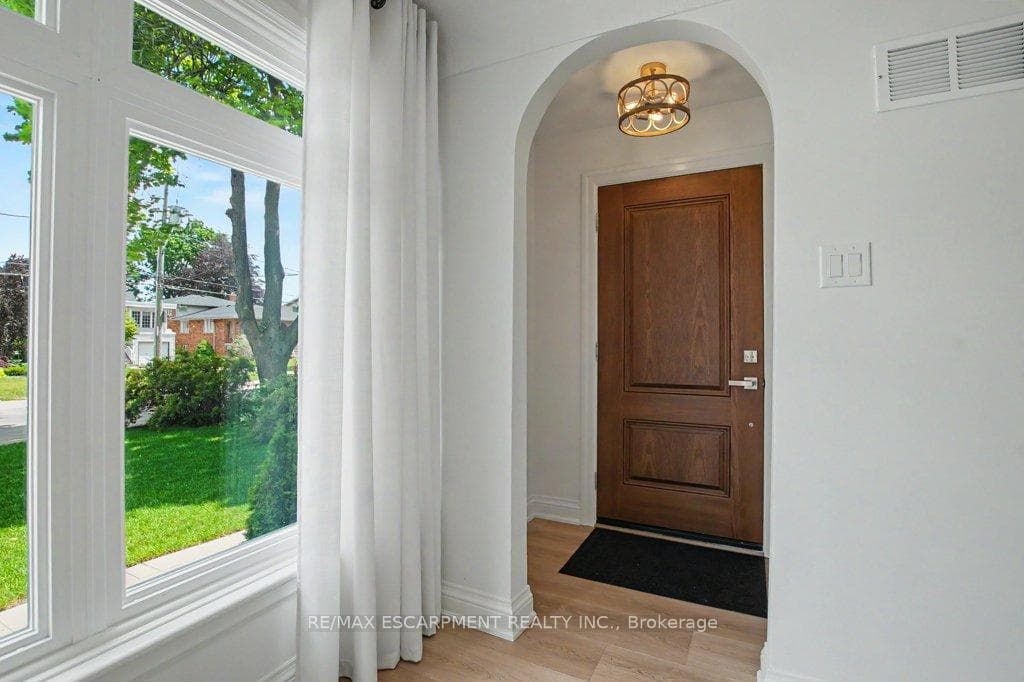 72 Mountain Park Avenue photo 5