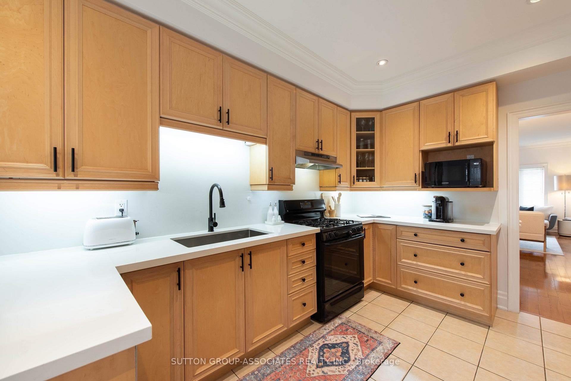 4 Coates Avenue photo 12