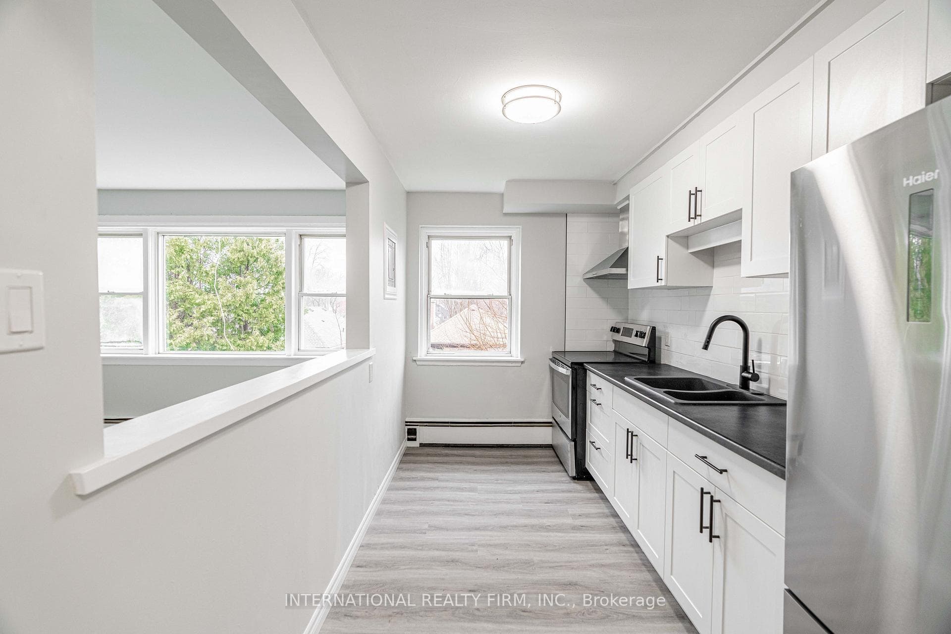 1284 Gramercy Park Place photo 13