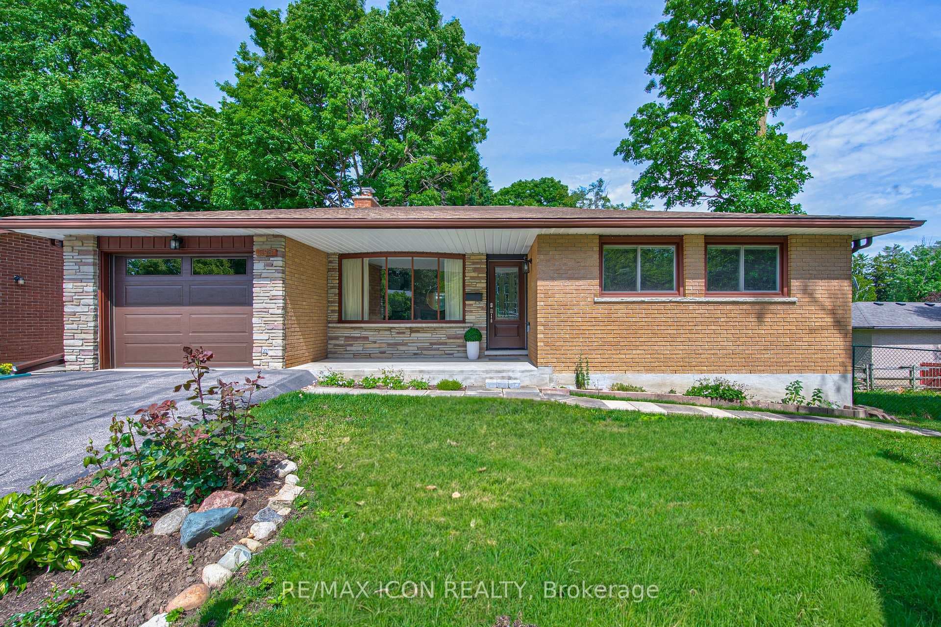 598 Glen Forrest Boulevard photo 1