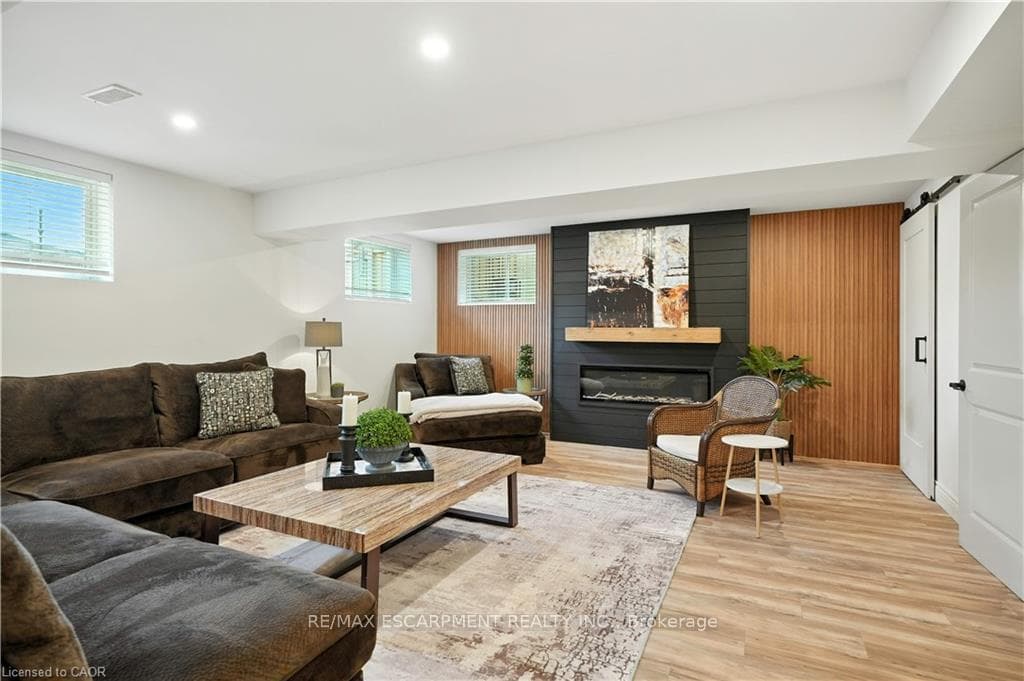 103 Lampman Drive photo 37