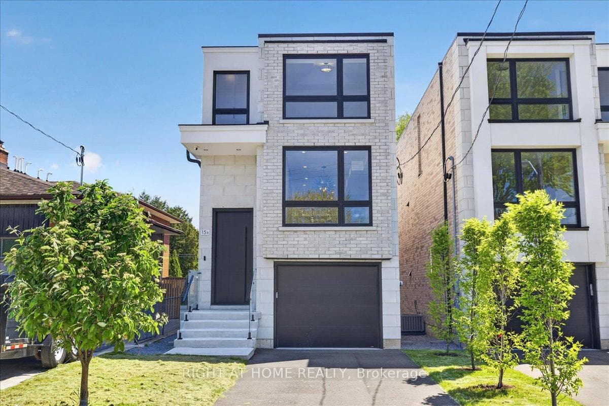 15B ROSEMEADE Avenue photo 1
