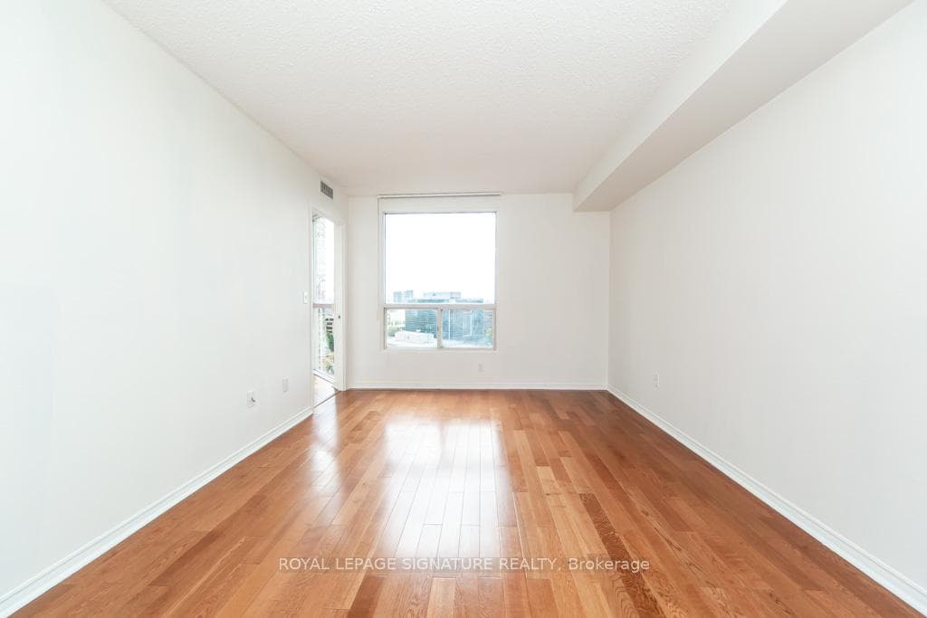 7 Concorde Place Unit 1506 photo 27