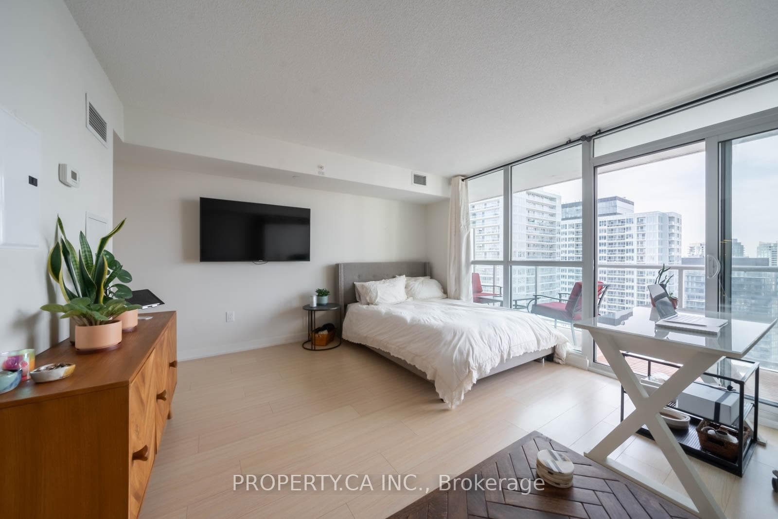 75 Queens Wharf Road Unit 3809 photo 4