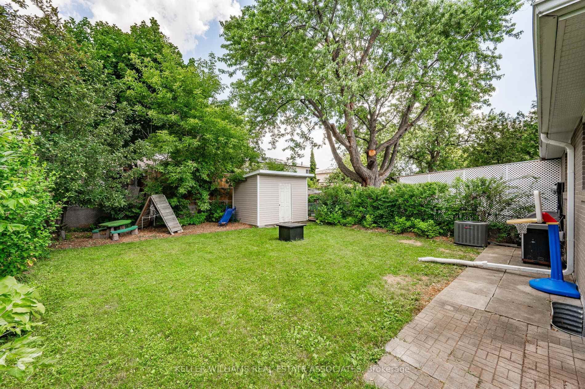 53 Edenborough Drive photo 27