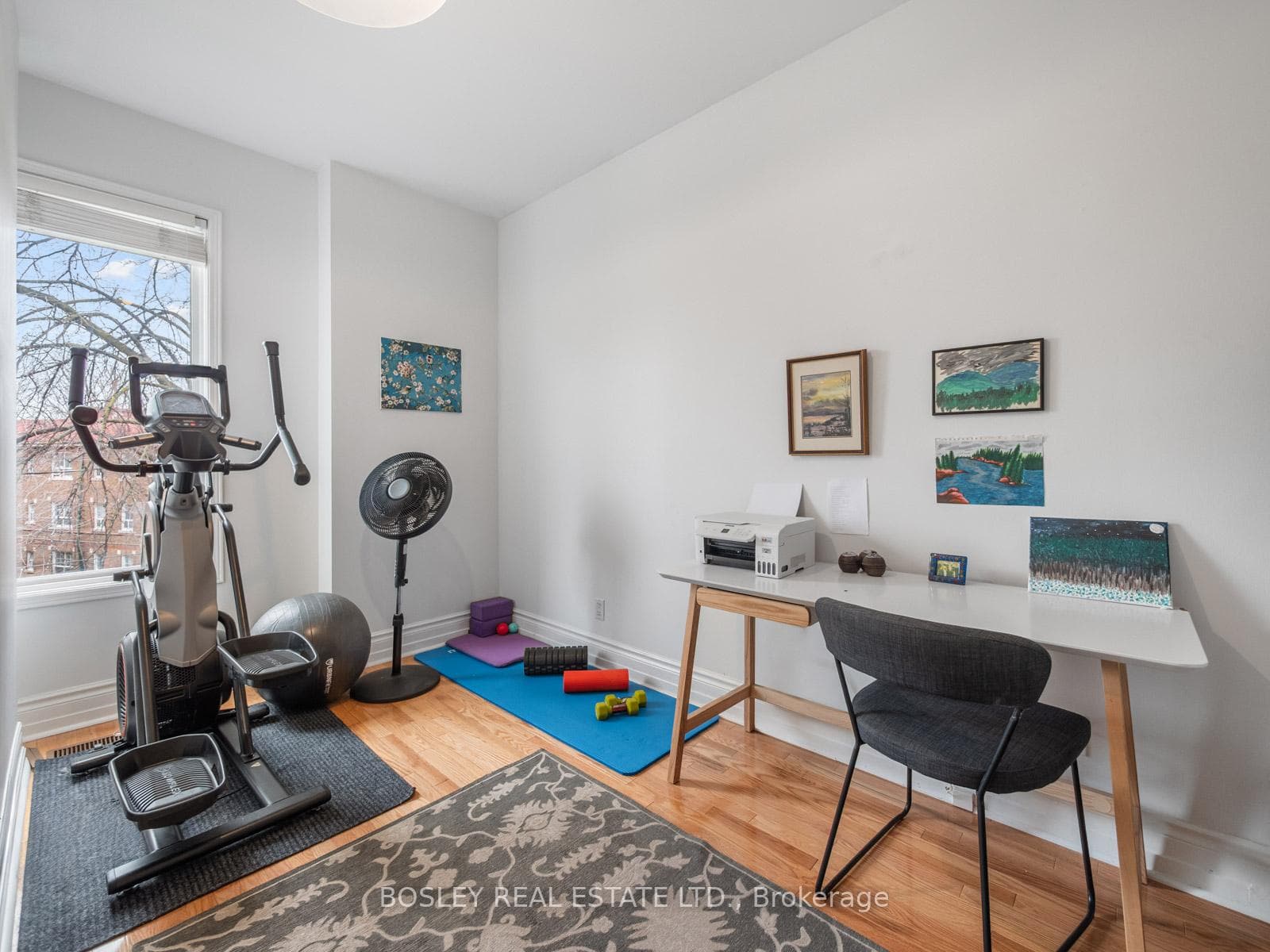 8 De Savery Crescent photo 29
