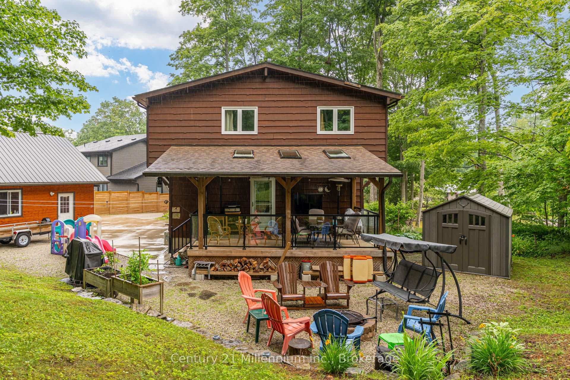 446 Manley Crescent photo 38