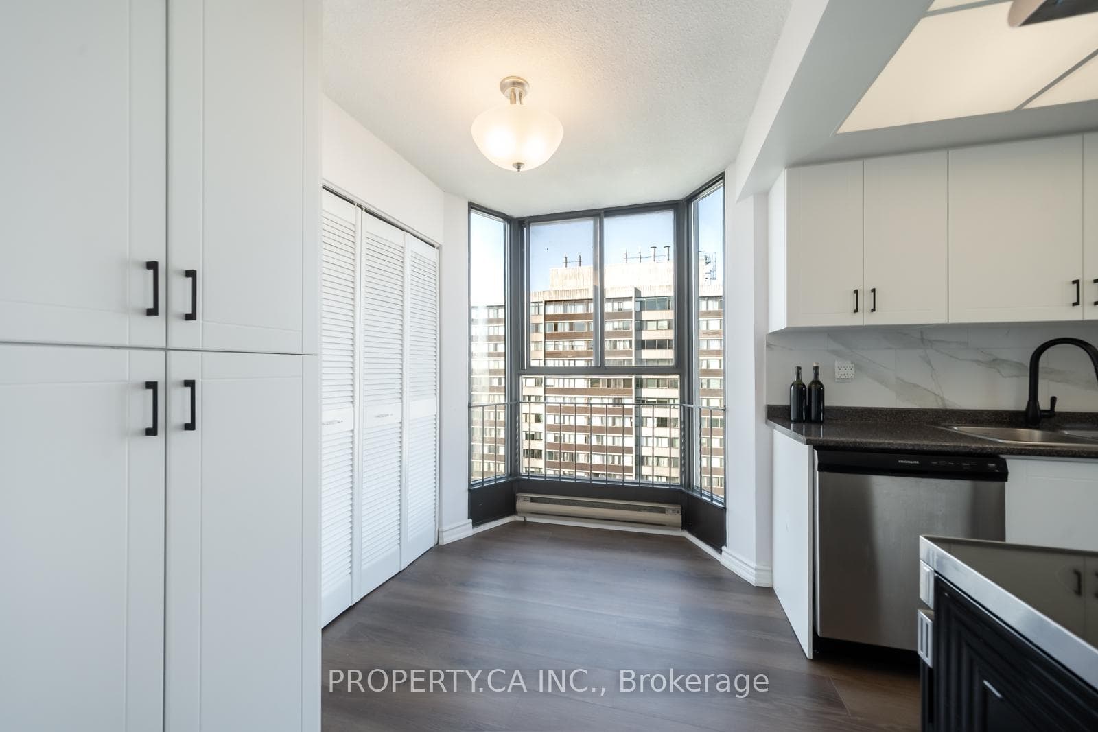 100 Antibes Drive Unit 2606 photo 13