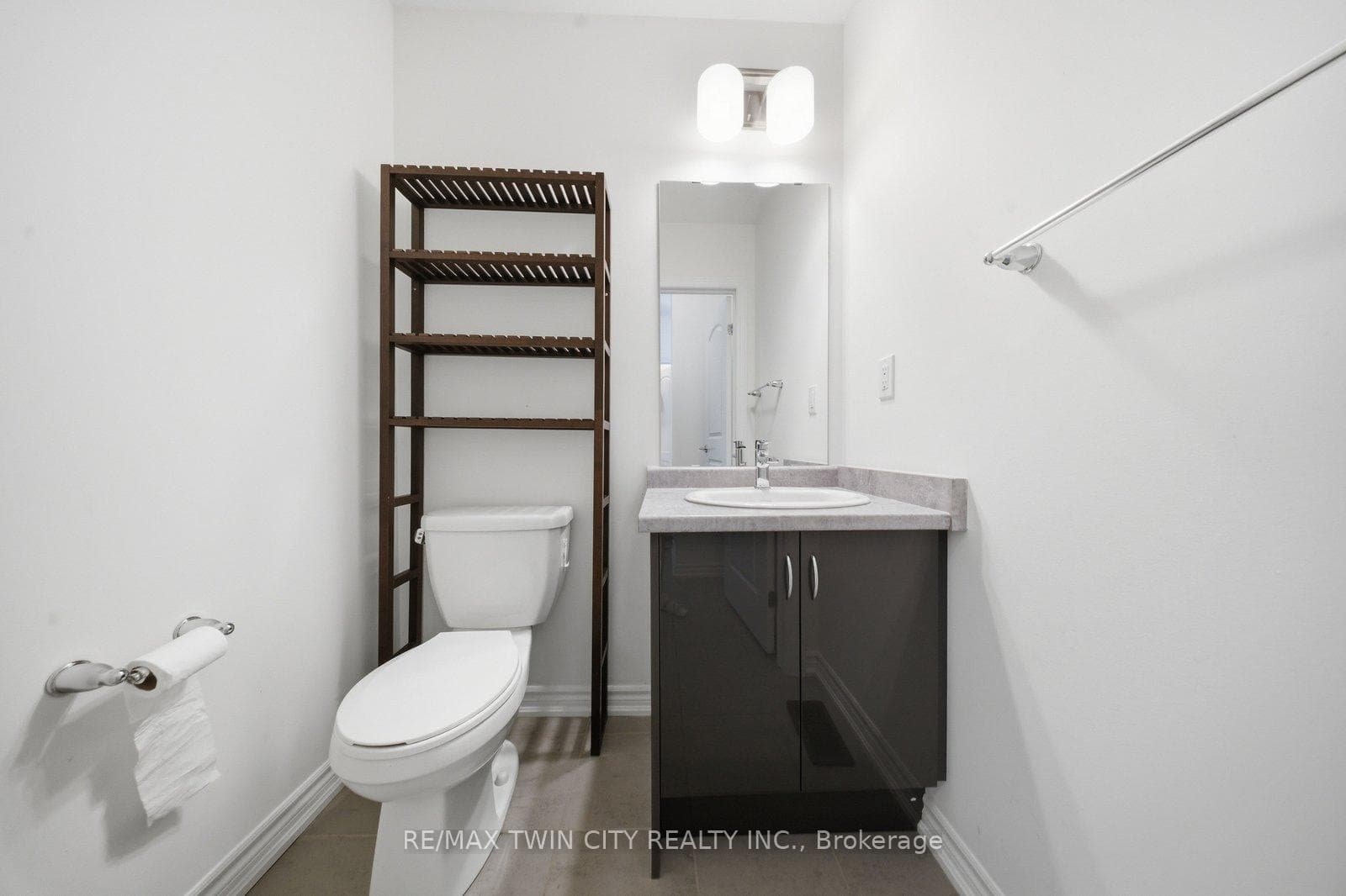 26 Copeman Avenue photo 16