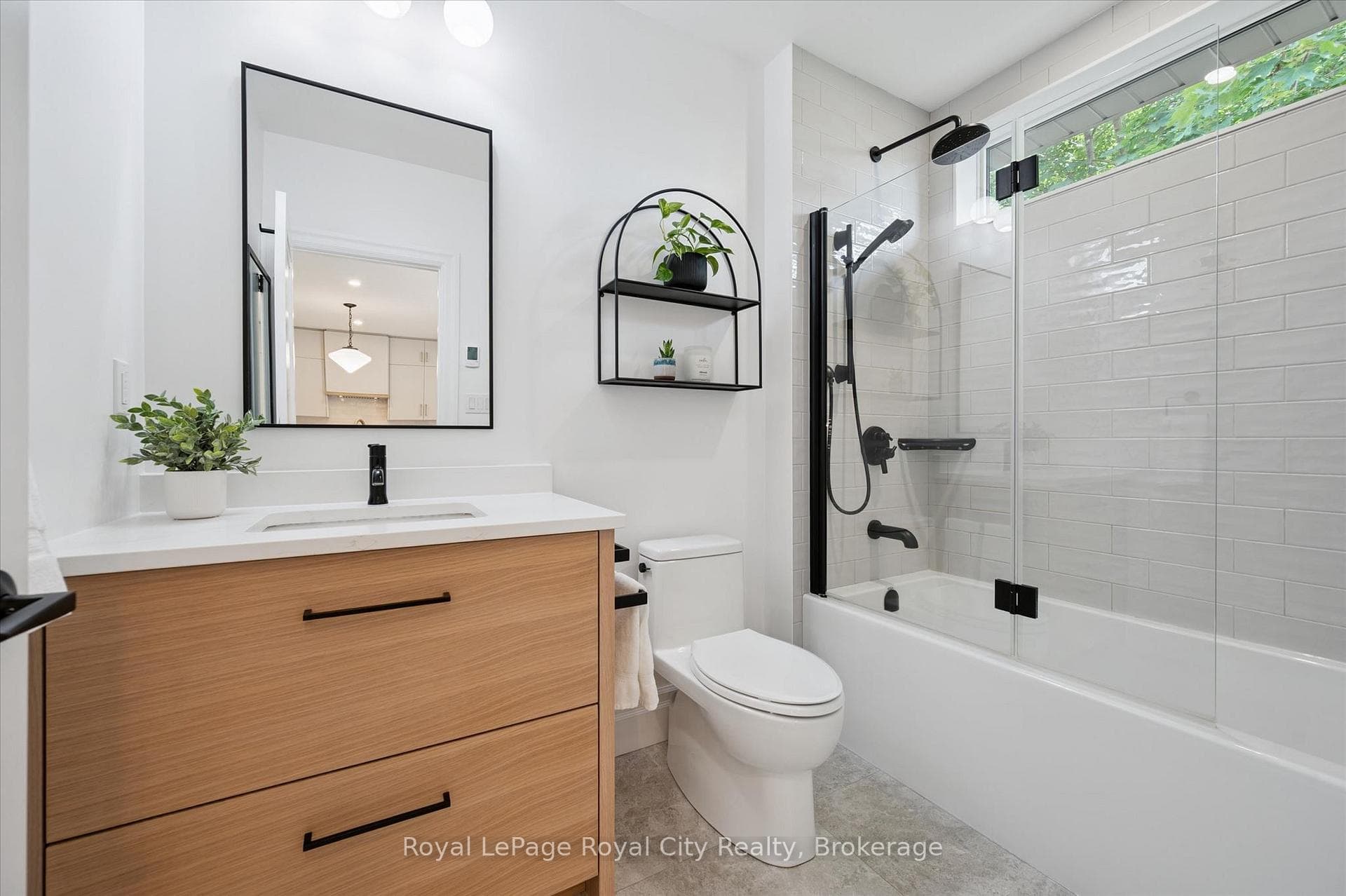 164 King Street photo 21