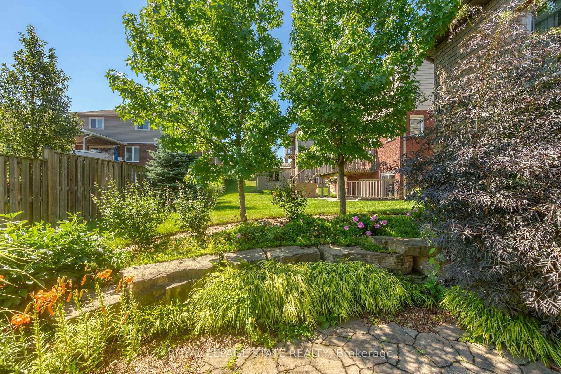 4041 Bush Crescent photo 38