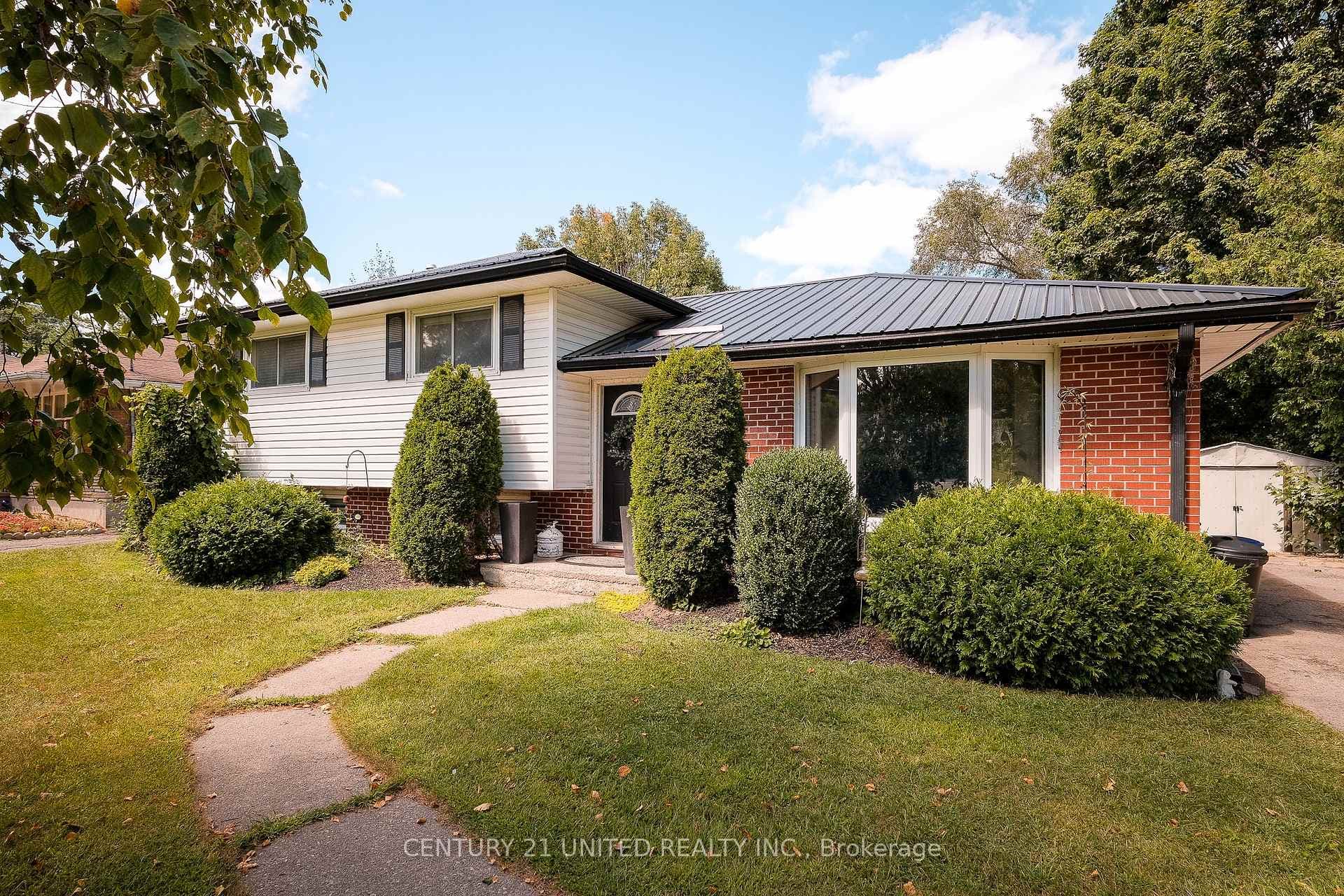 241 Woodward Avenue photo 1