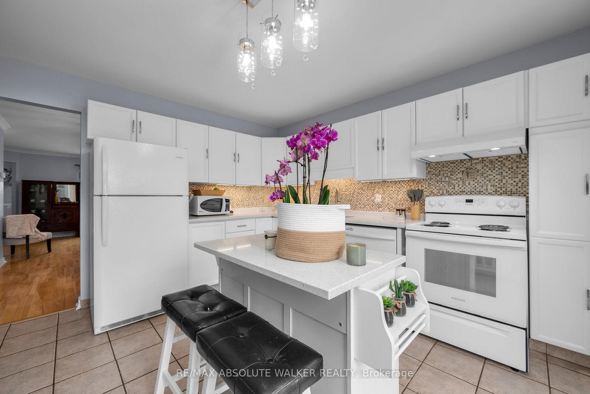 2061 Legrand Crescent photo 14
