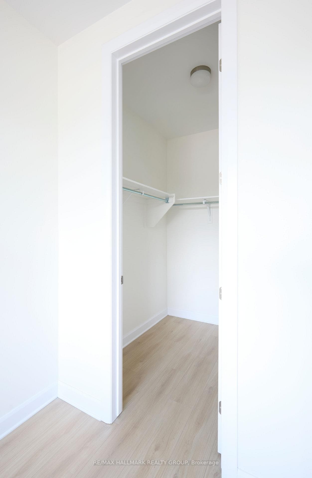 Images are to showcase builder finishes only.