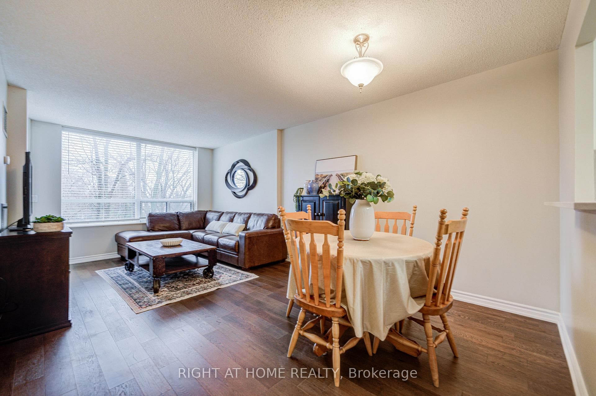 100 Burloak Drive Unit 2406 photo 18