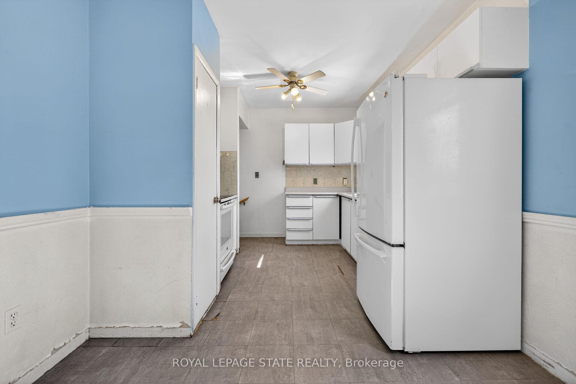 227 West 19th Street photo 4