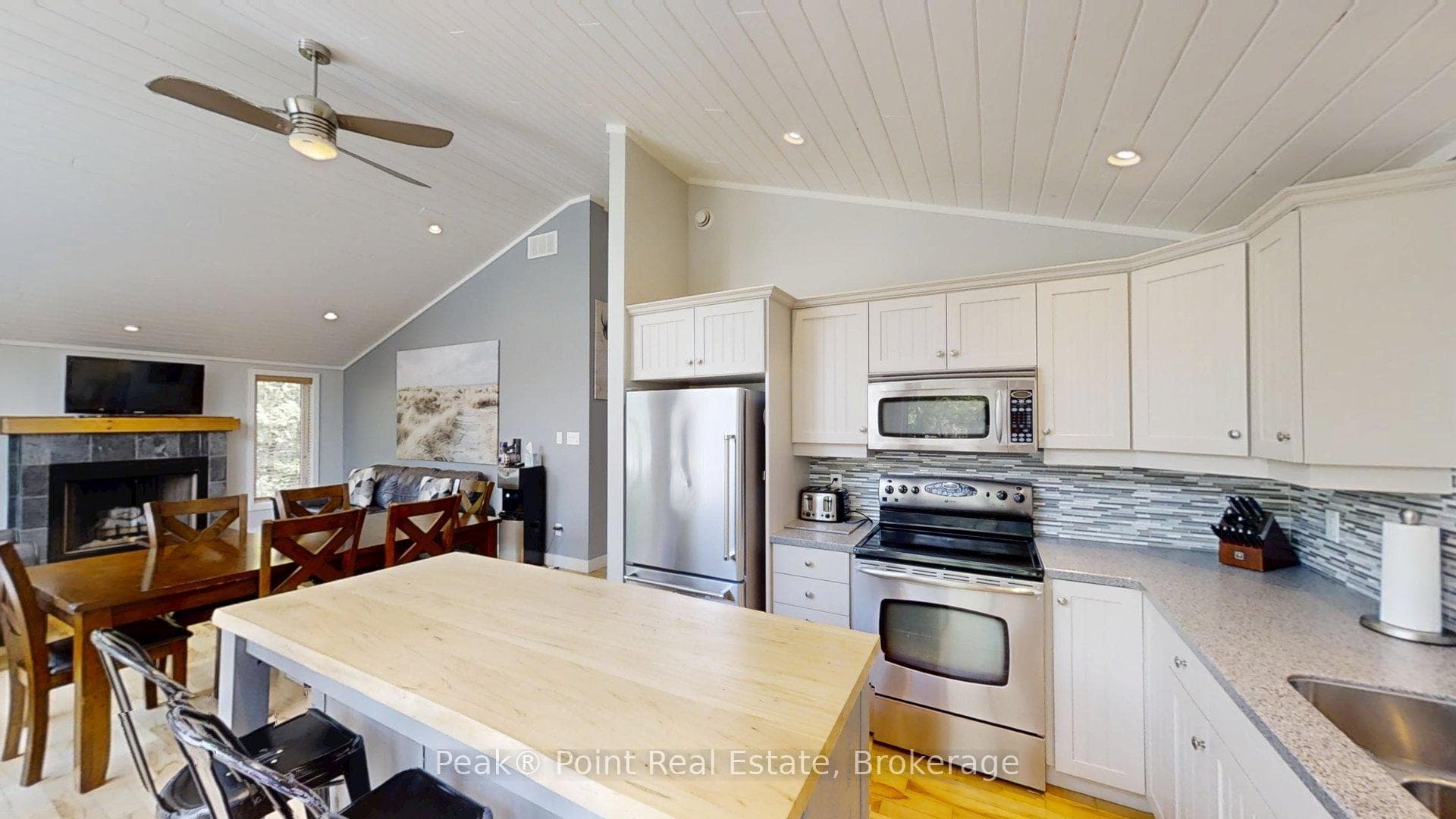 611 YORK Avenue photo 26