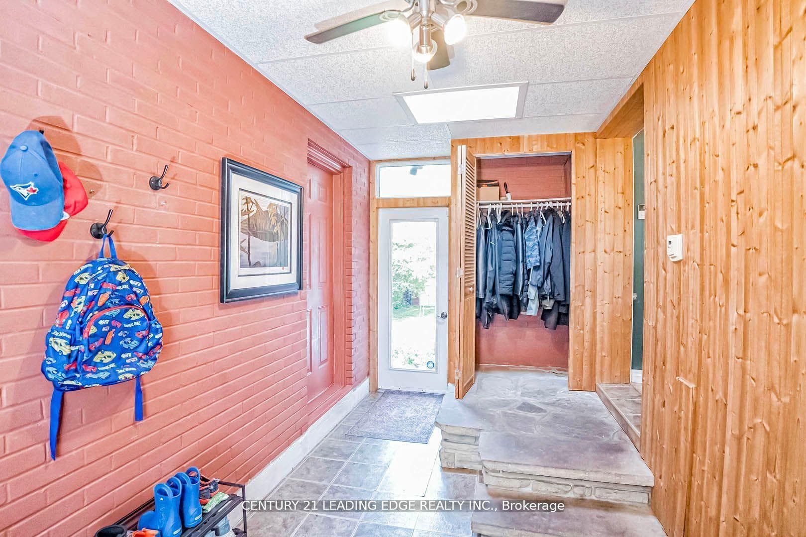 573 Marksbury Road photo 6