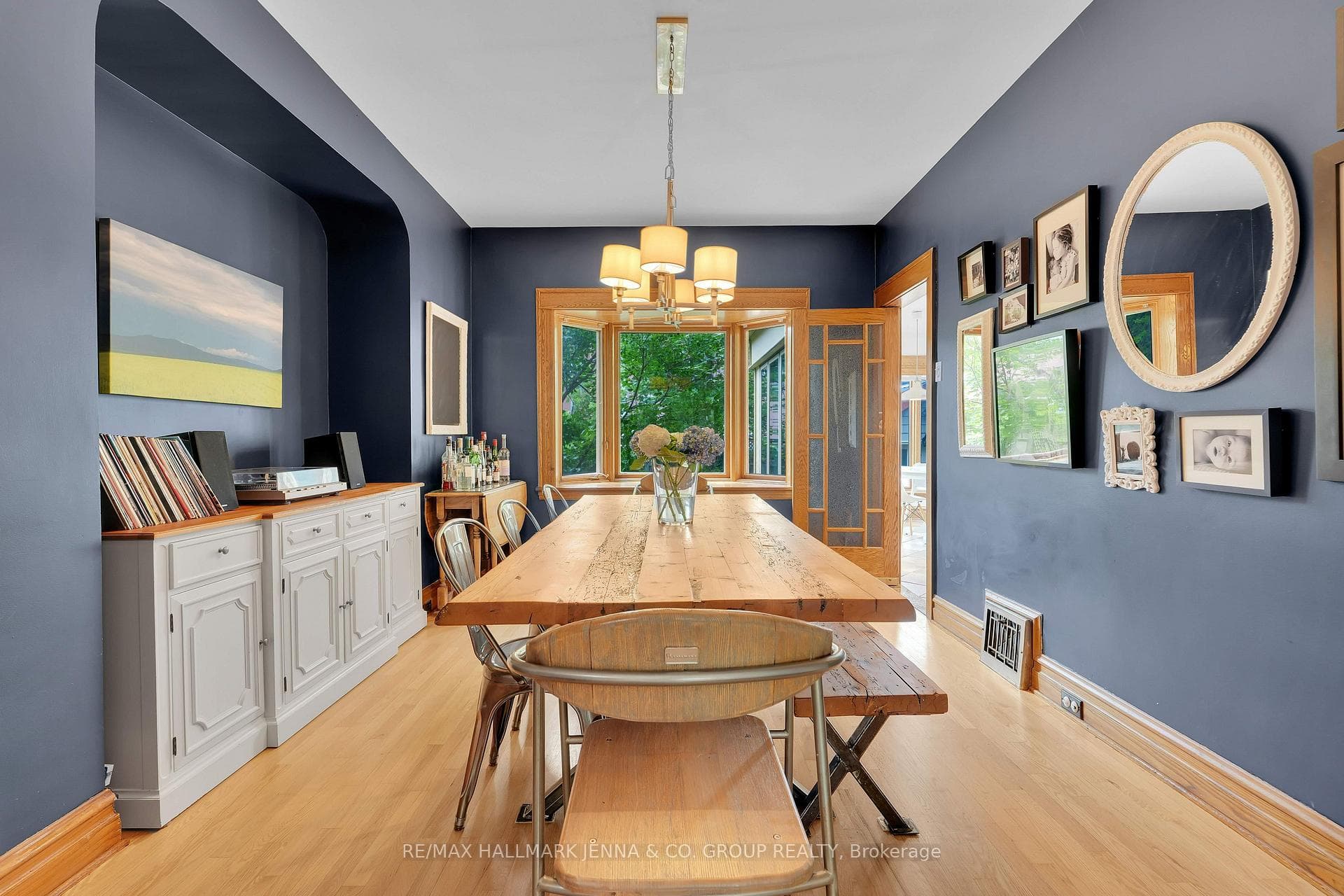 50 Willard Street photo 12