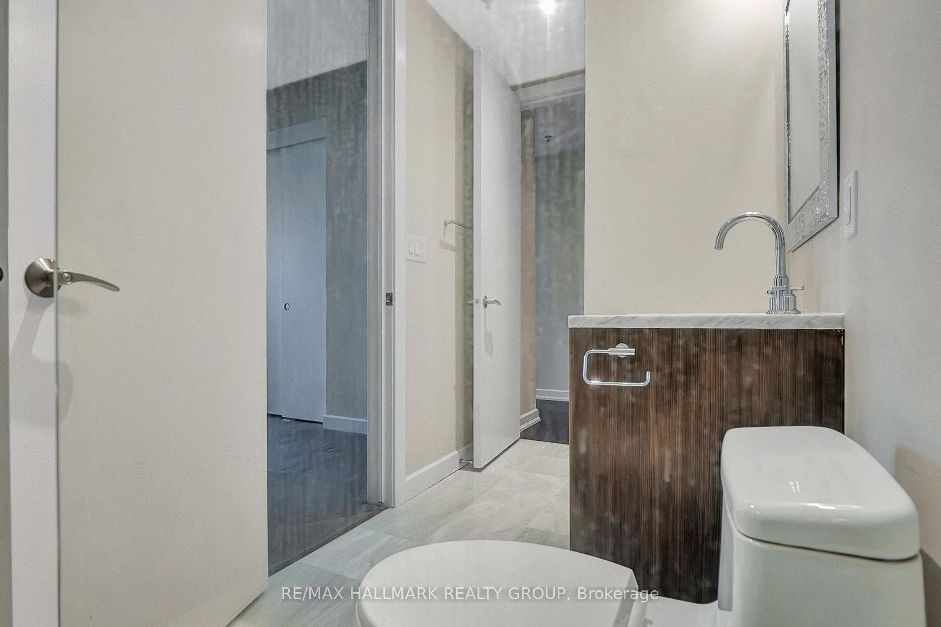 300 Lisgar Street Unit 1007 photo 12