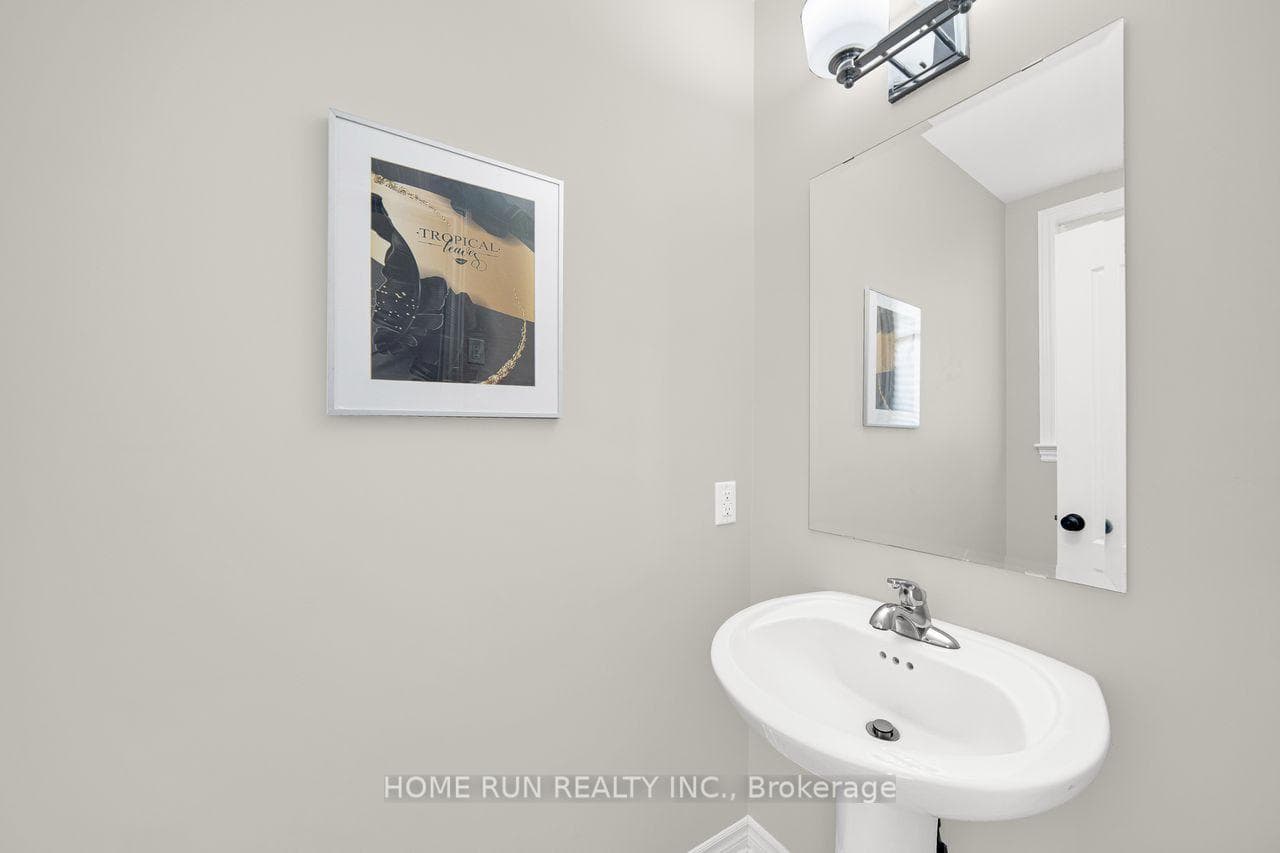 261 Brambling Way photo 4