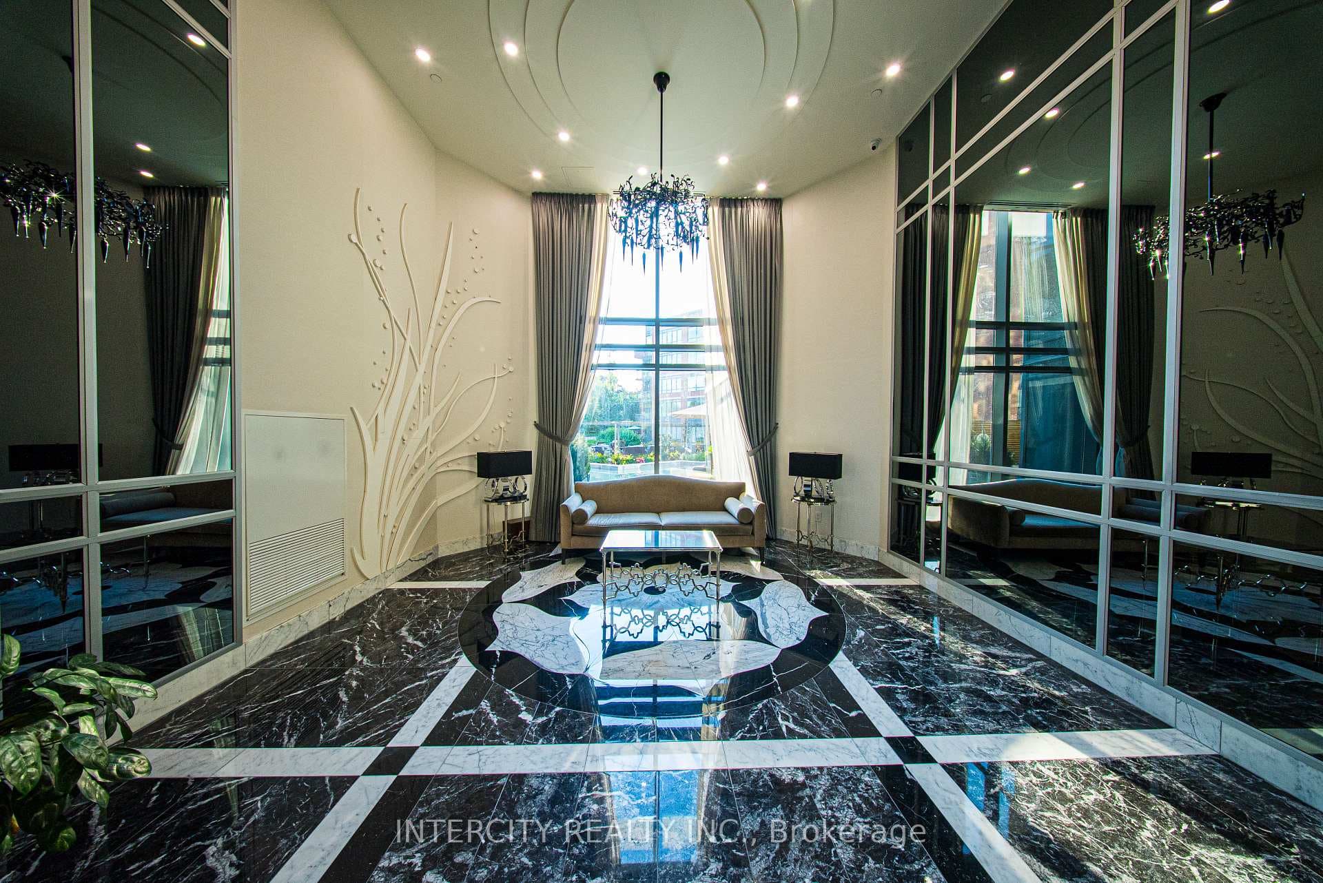 7608 Yonge Street Unit PH15 photo 44