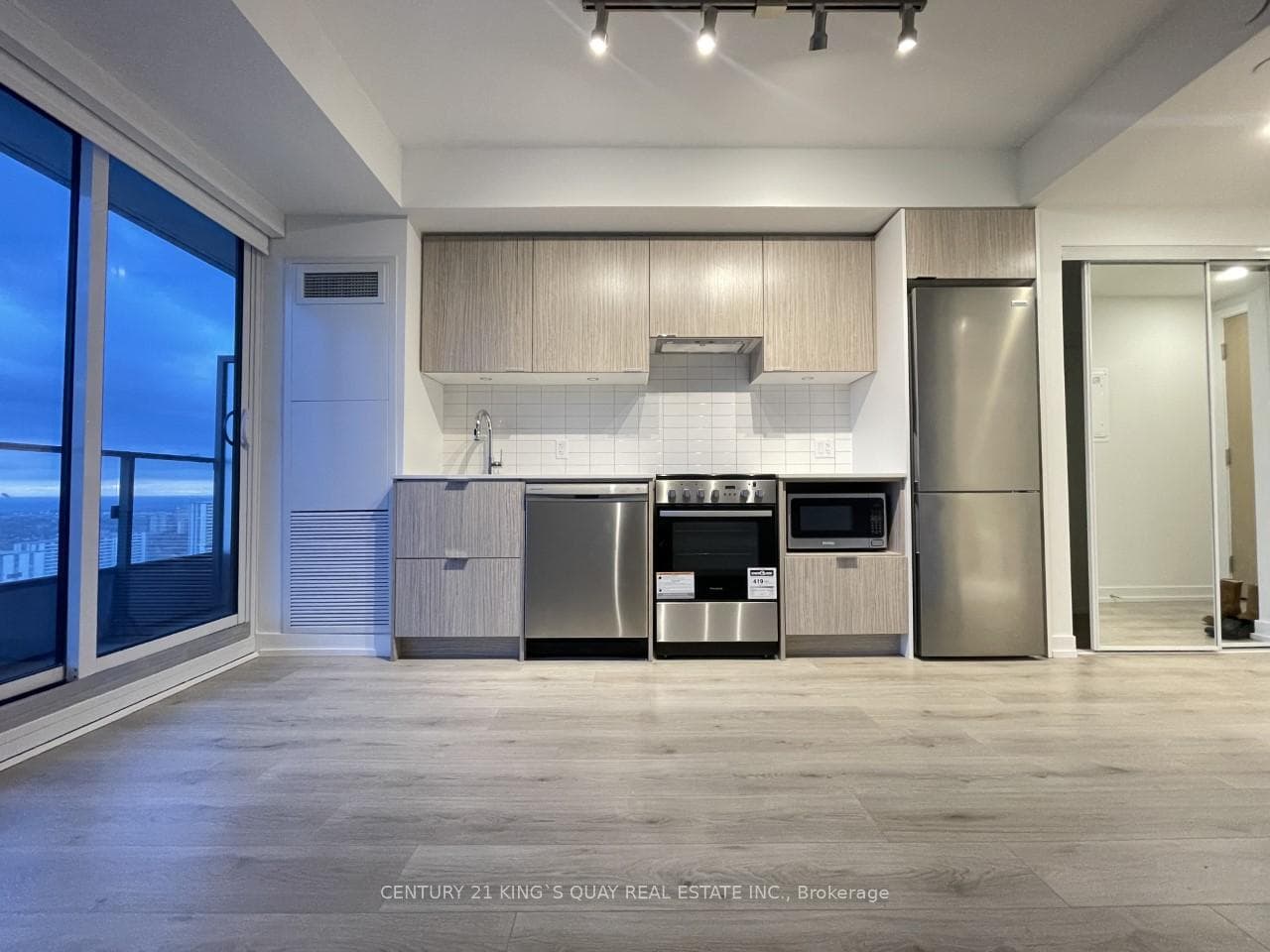 395 Bloor Street Unit 2908 photo 3