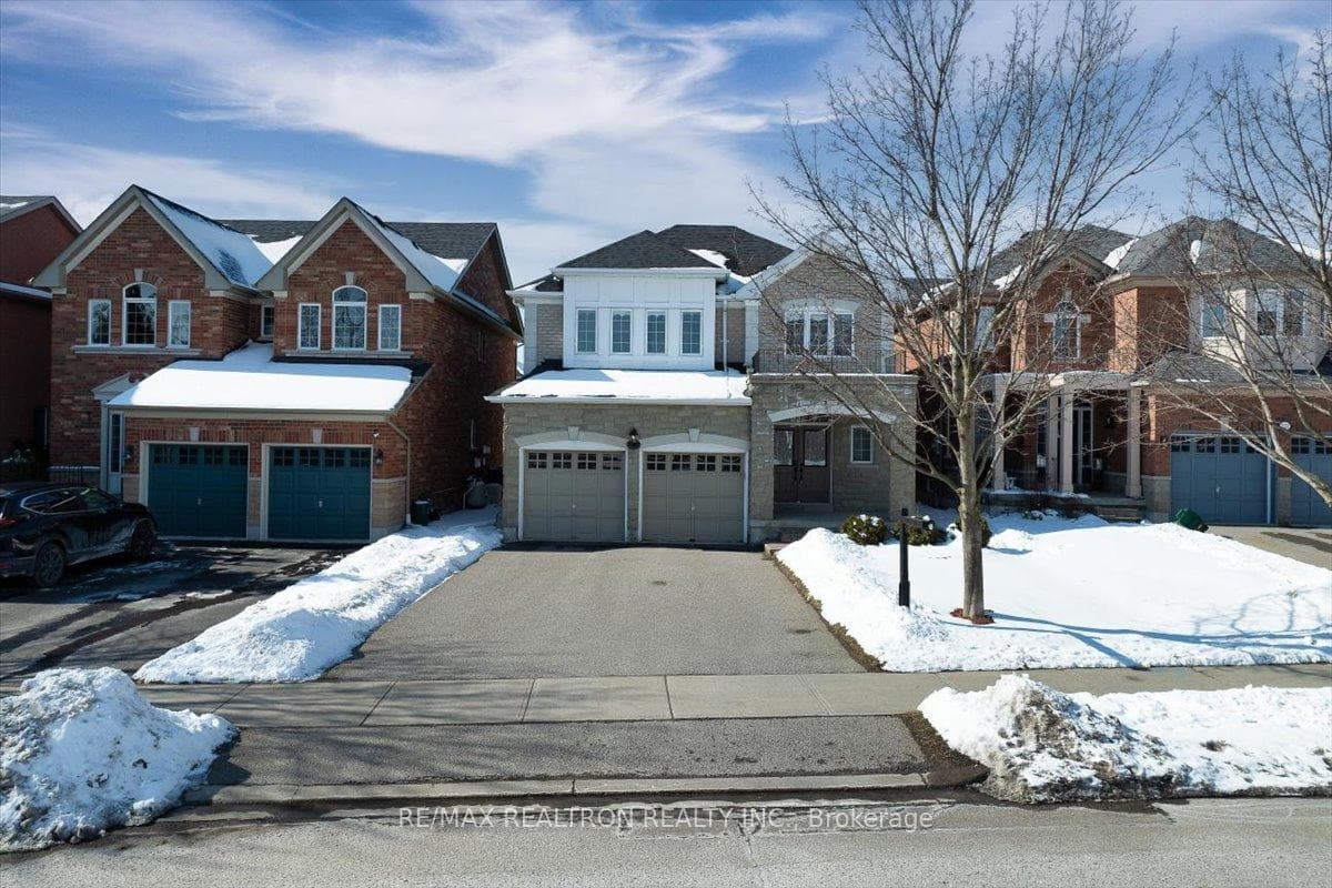 230 Sawmill Valley Drive photo 2