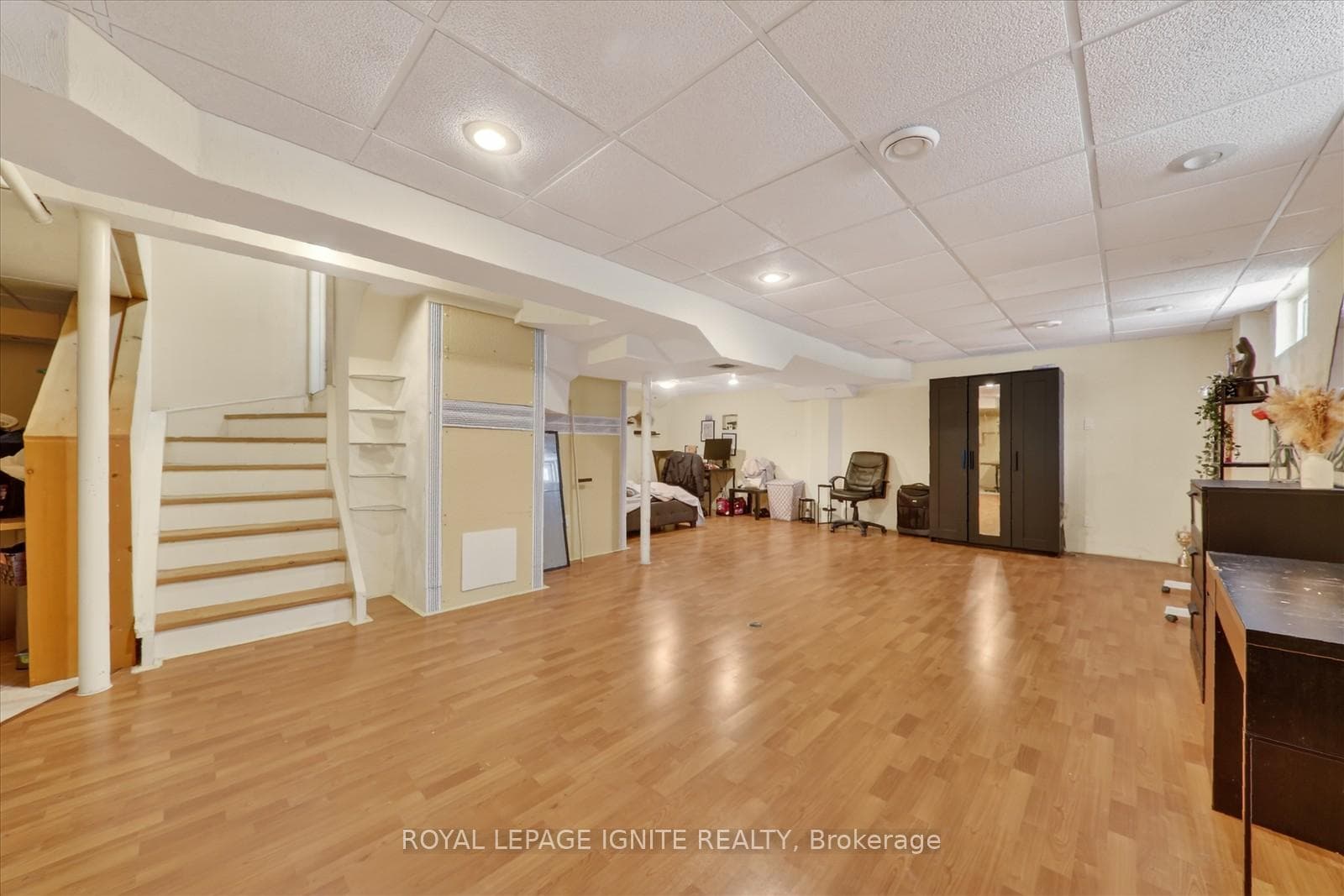 4 Millington Crescent photo 31