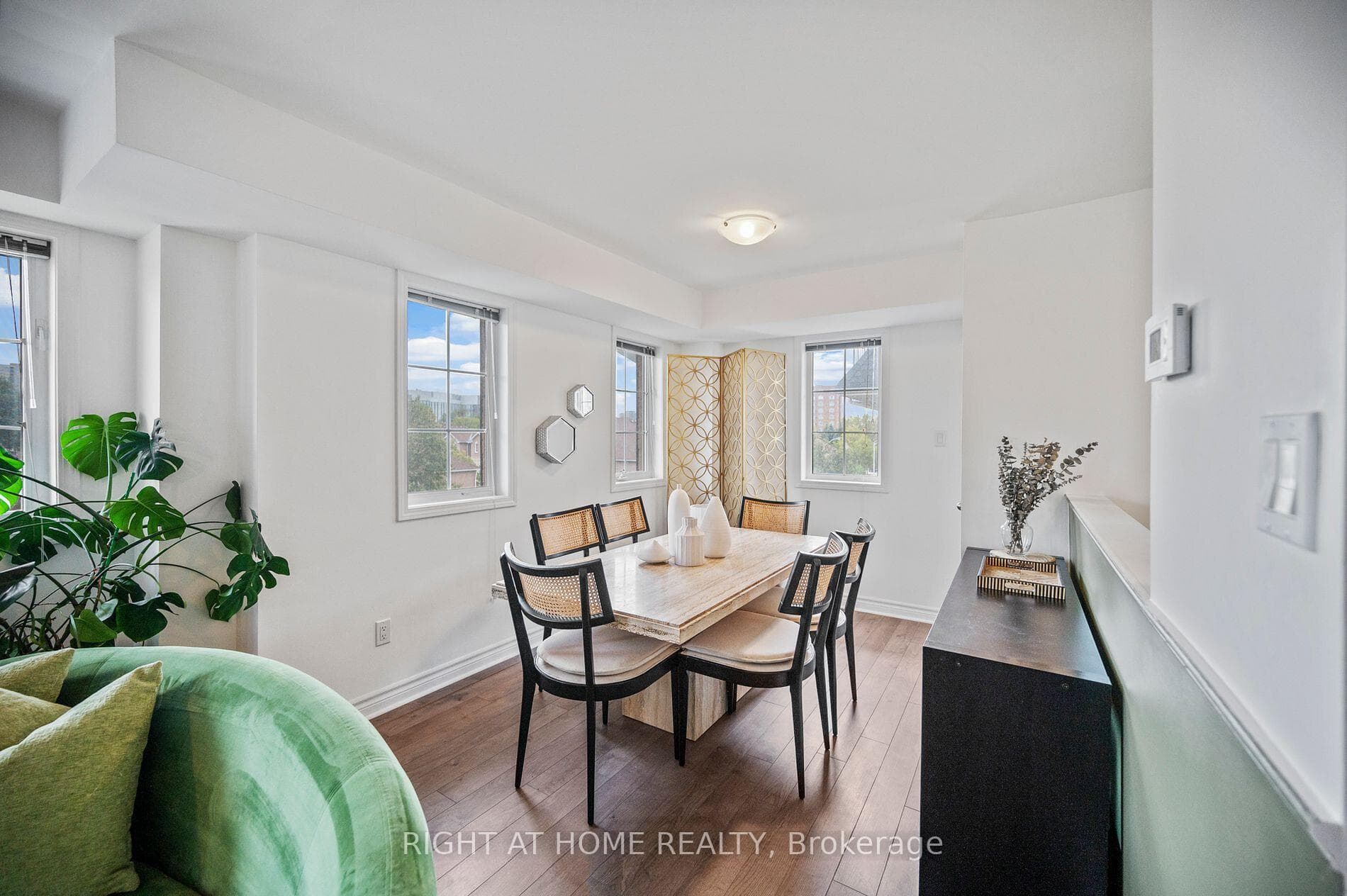 58 Sidney Belsey Crescent Unit 308 photo 8