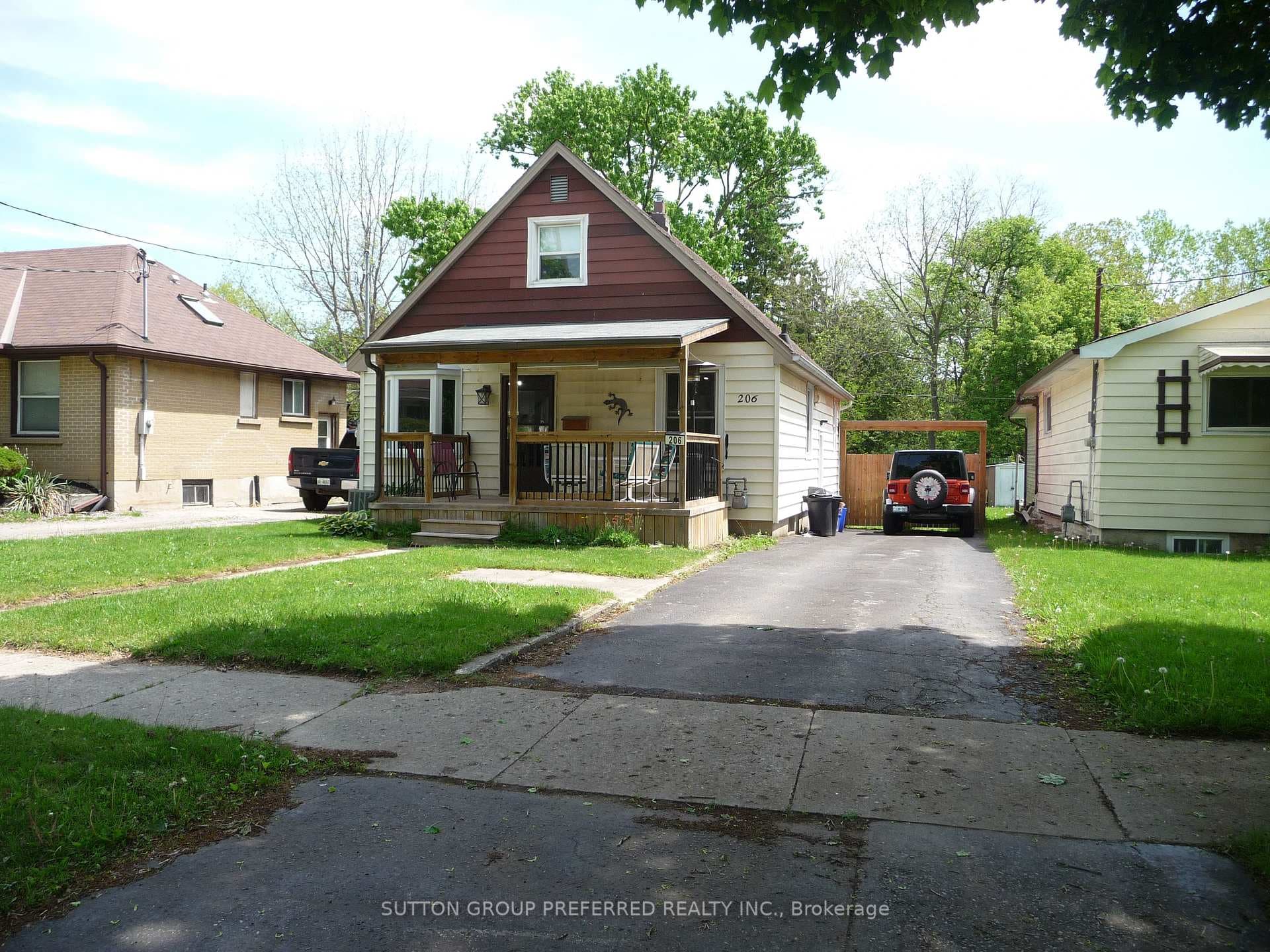 206 Emerson Avenue photo 2