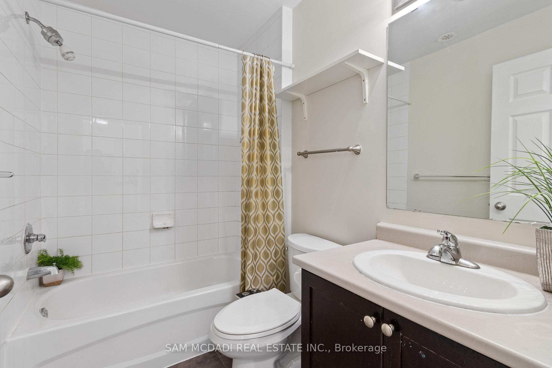 2895 Hazelton Place Unit 8 photo 13