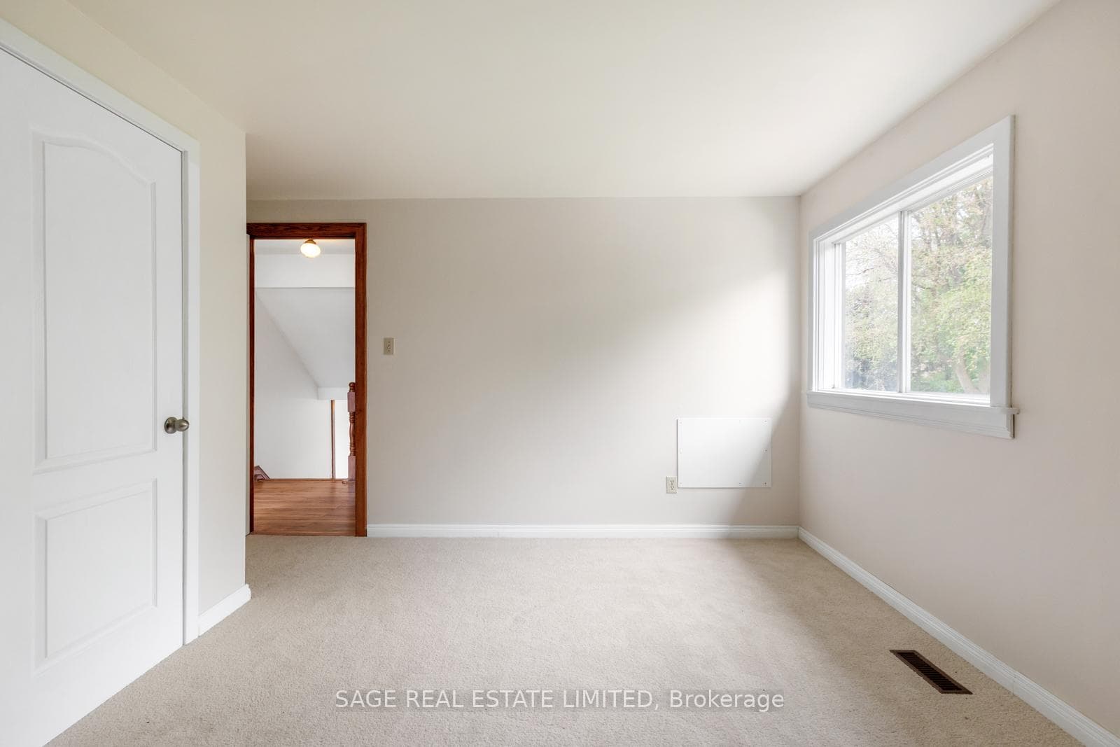 34 Carter Crescent photo 25