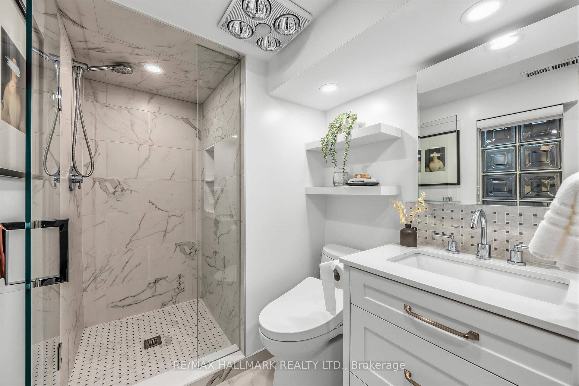 16 Crestland Avenue photo 27