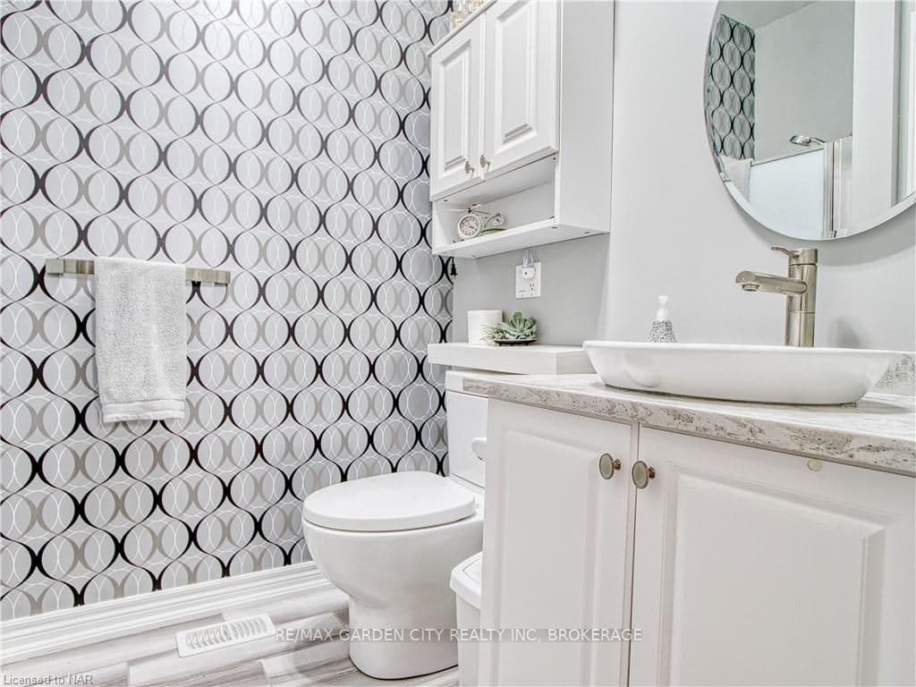 4300 KALAR Road Unit 4 photo 26