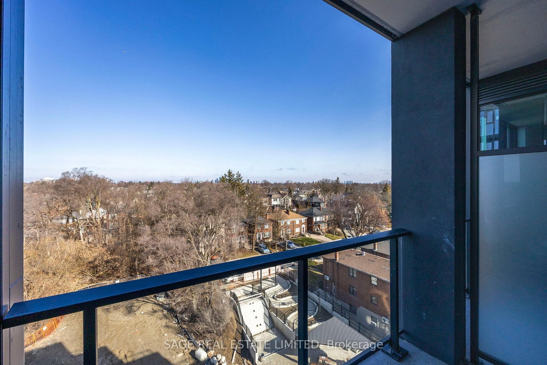 250 Lawrence Avenue Unit 704 photo 13