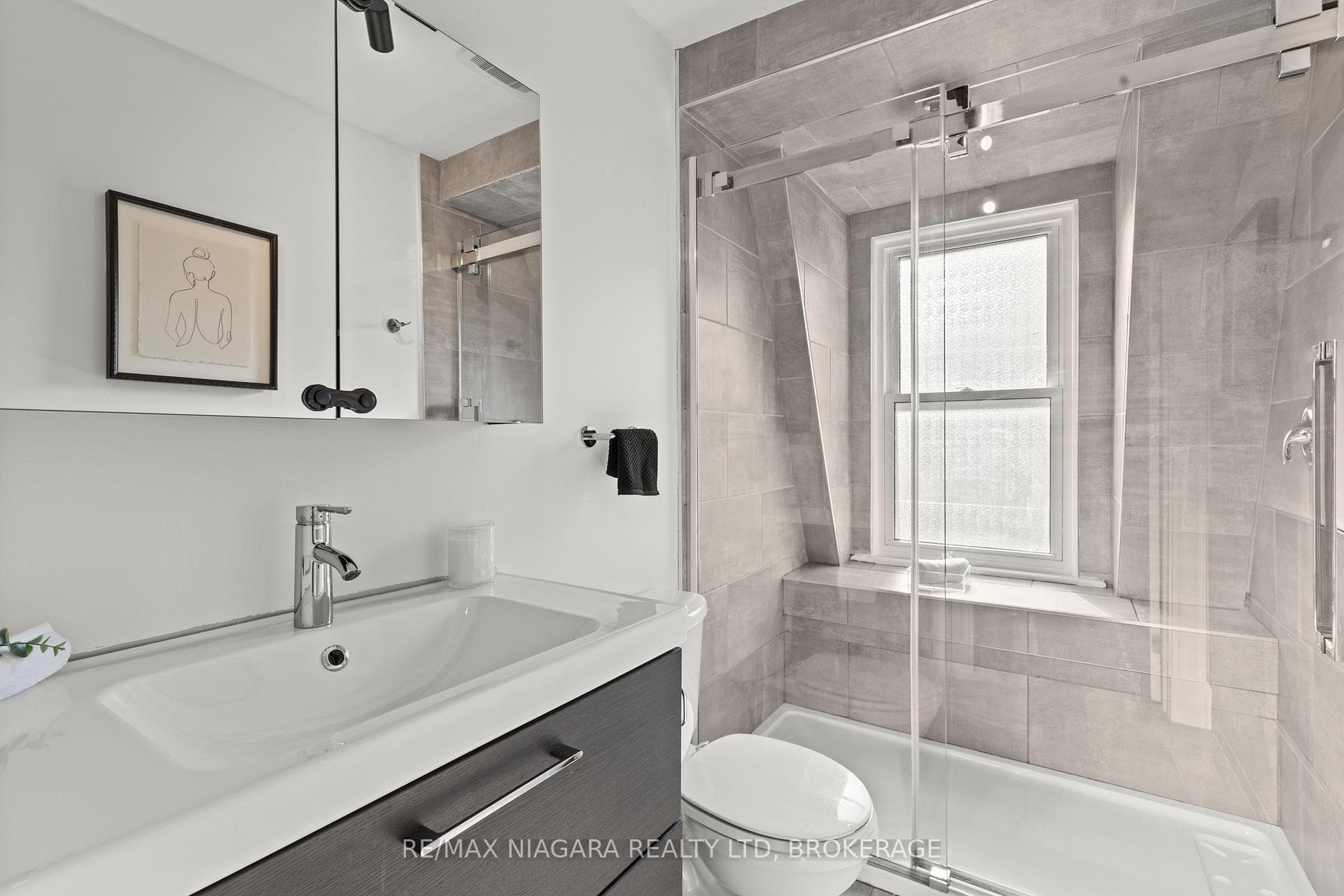 34 Maple Street photo 34