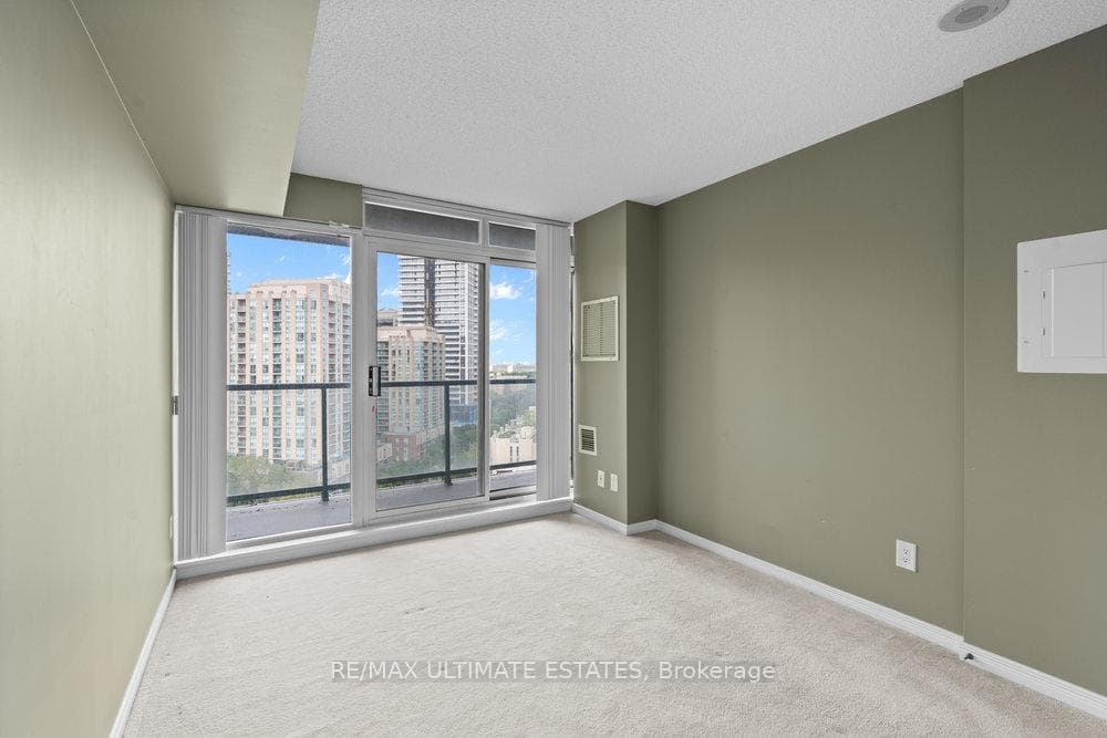 5500 Yonge Street Unit 1511 photo 23