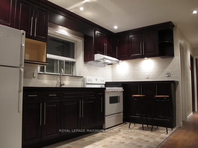198 Markham Street Unit 1 photo 4