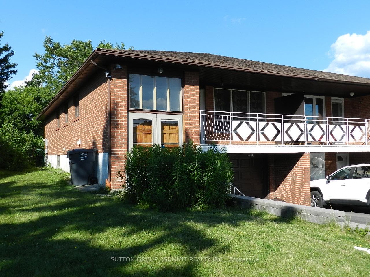 3367 Verhoeven Drive Unit UPPER photo 2
