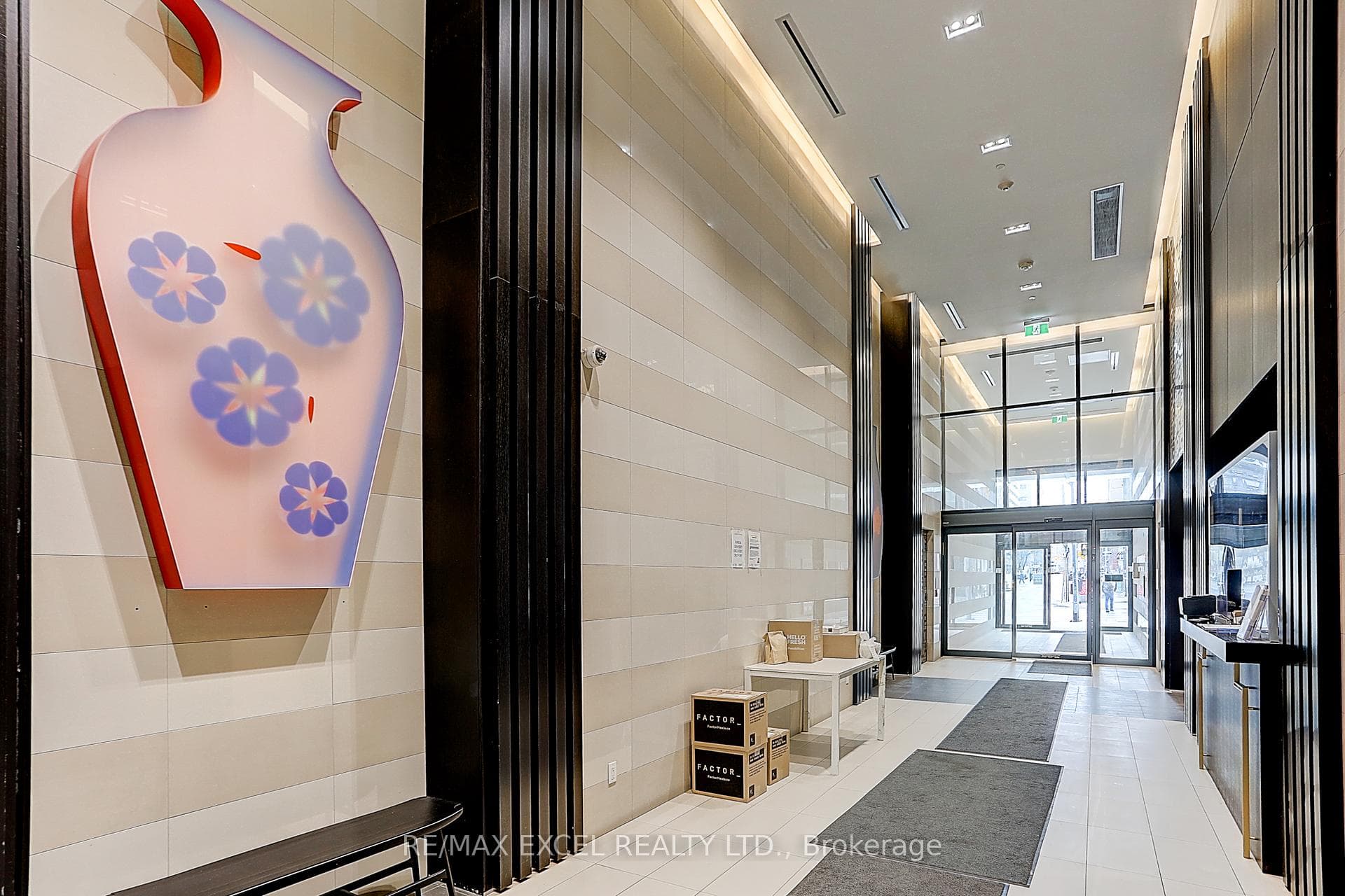 501 Yonge Street Unit 3509 photo 4