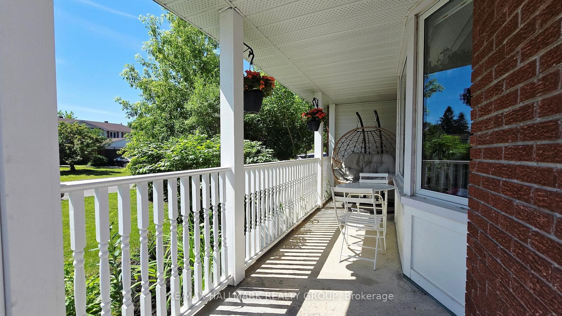 35 Seabrooke Drive photo 2