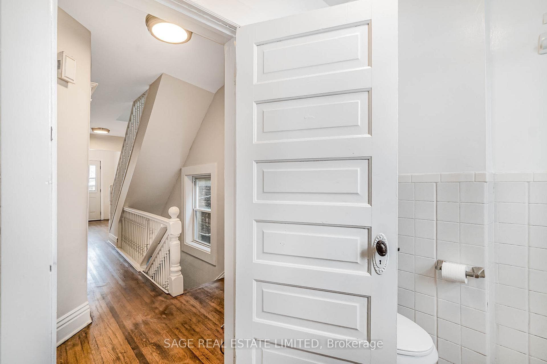 675 Ossington Avenue Unit Upper photo 4