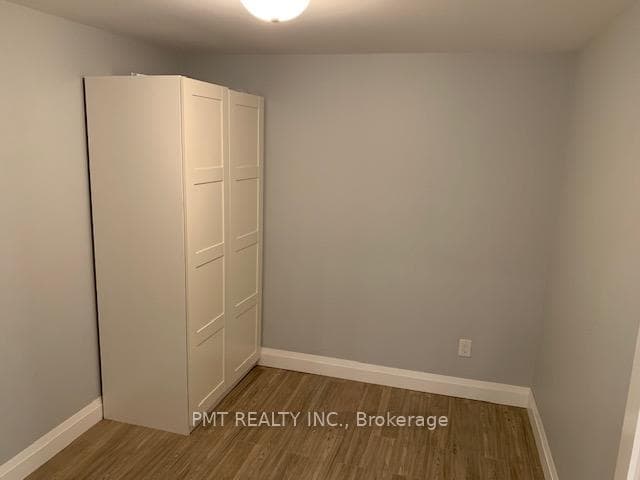 3 Venn Crescent Unit Lower photo 11