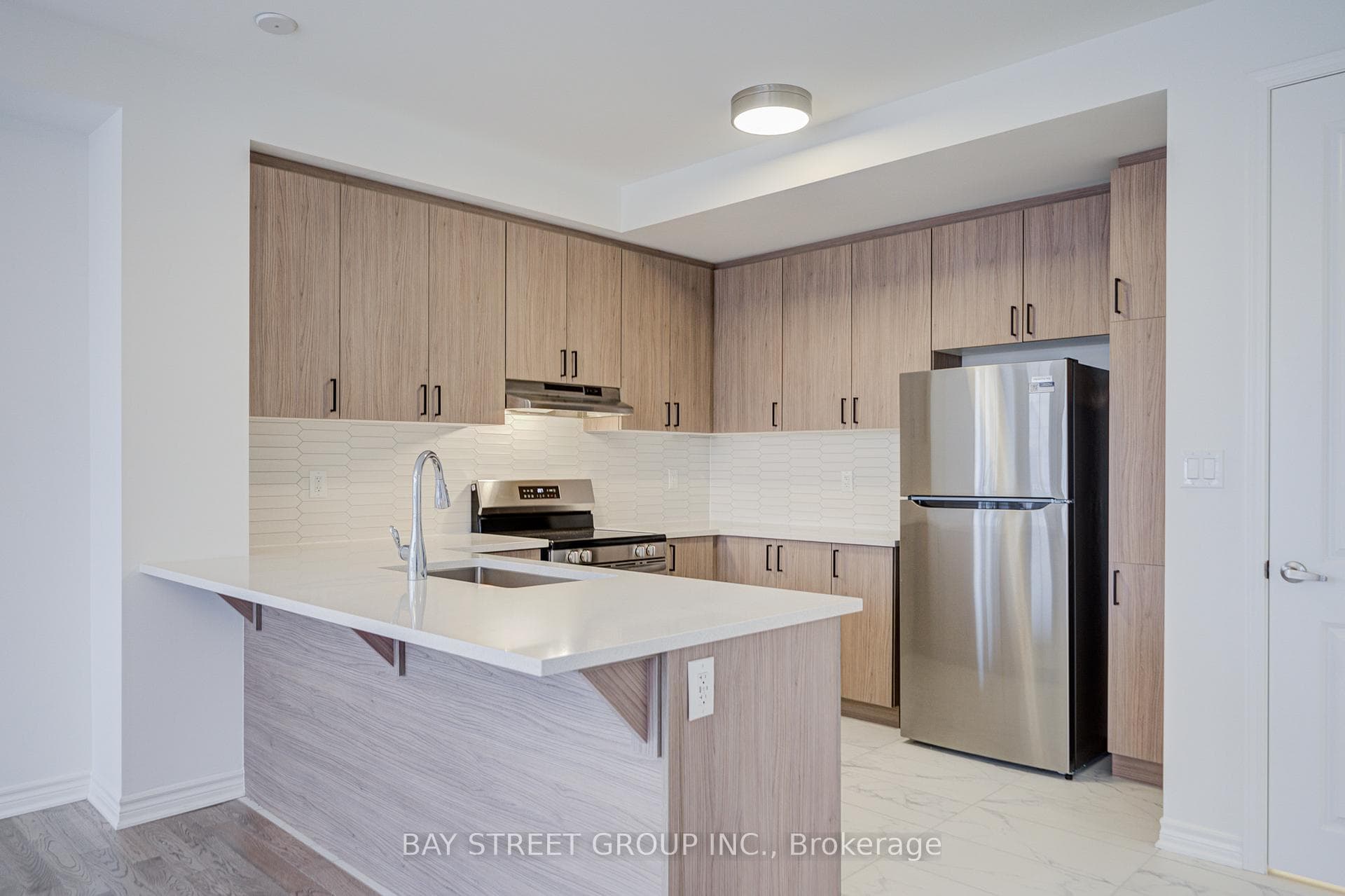 118 Azure Drive photo 17
