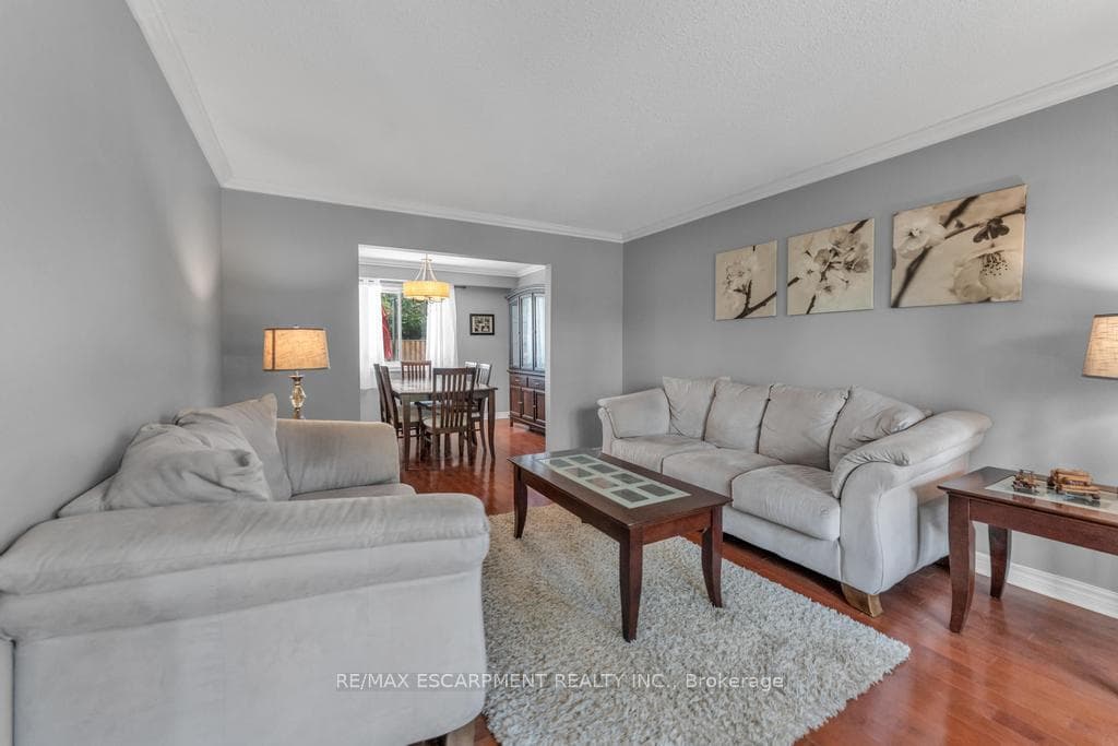 14 Greening Avenue photo 4