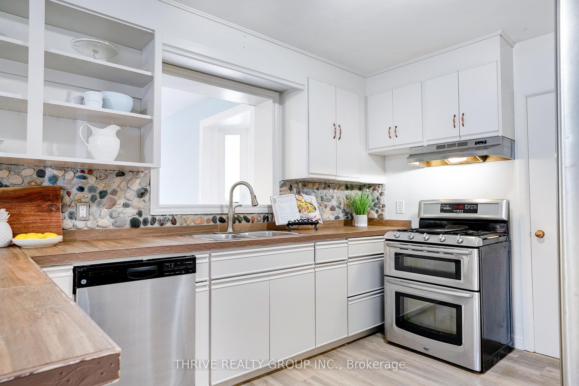 Kitchen overlooking dining/family room